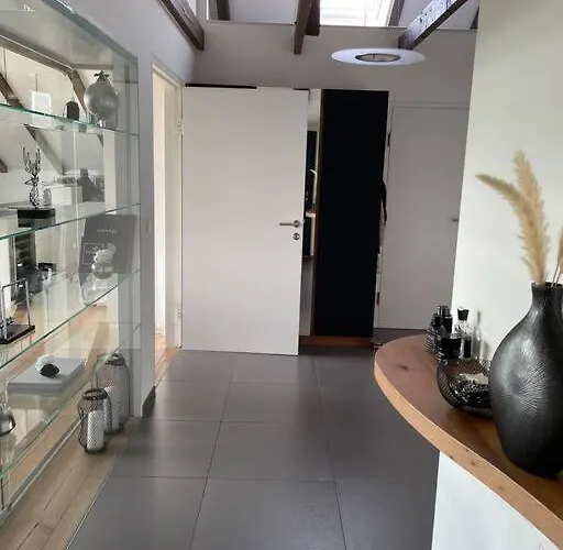 Juwel Am Stadtrand Von Wien *