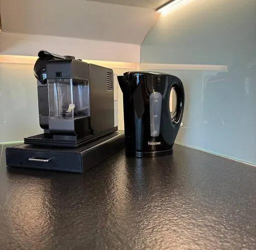 Juwel Am Stadtrand Von Wien شقة كورنيبورغ